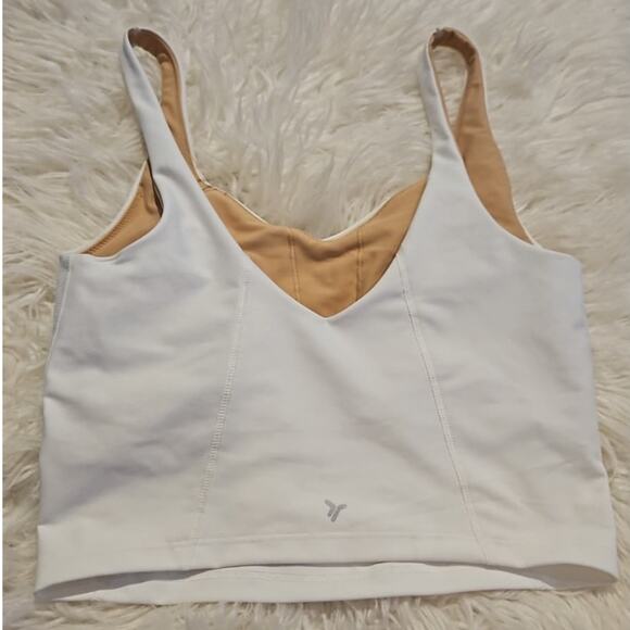 Old Navy Active Powersoft V-Neck Crop Top in White | Size S - Picture 2 of 5